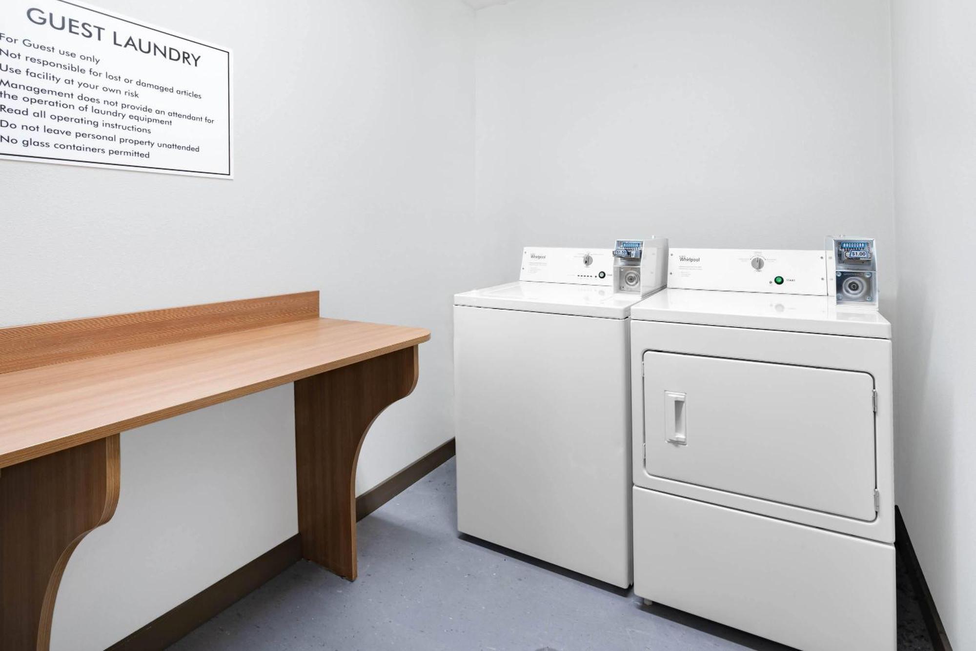 Microtel Inn & Suites By Wyndham Georgetown Lake エクステリア 写真