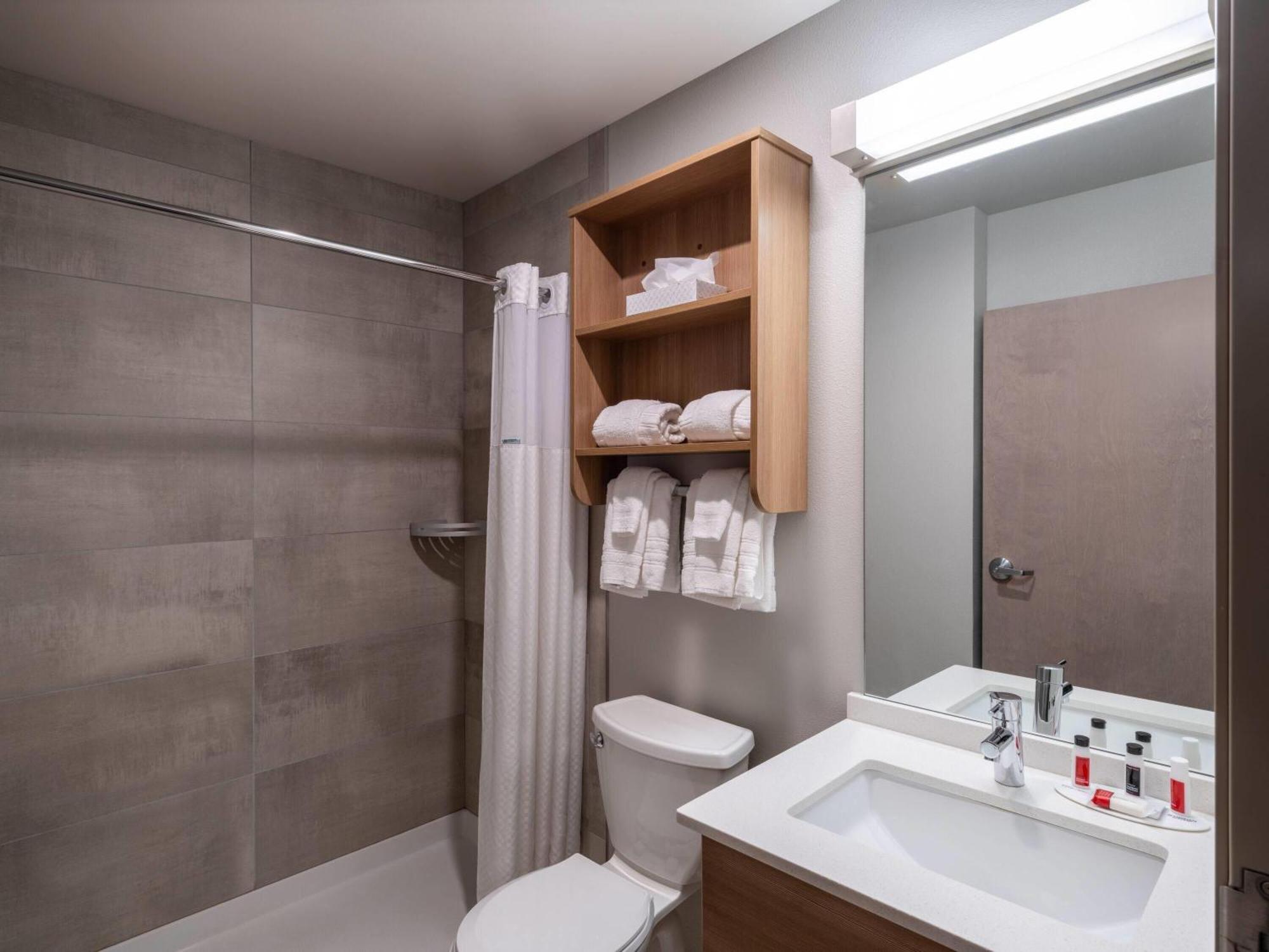 Microtel Inn & Suites By Wyndham Georgetown Lake エクステリア 写真