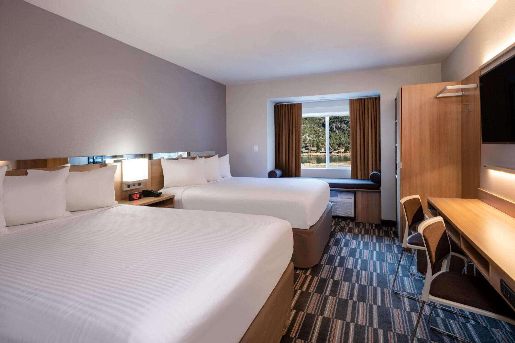 Microtel Inn & Suites By Wyndham Georgetown Lake エクステリア 写真