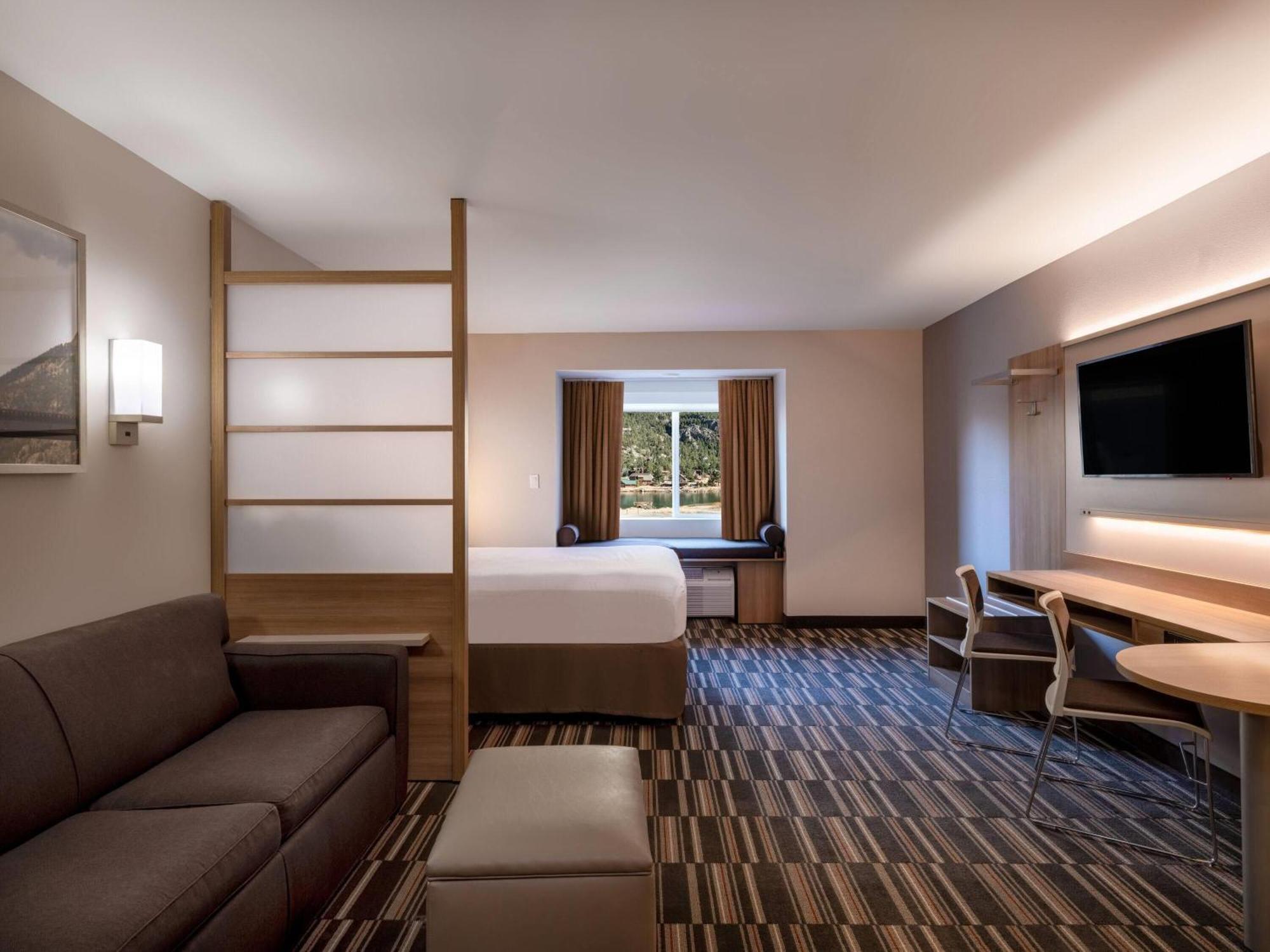 Microtel Inn & Suites By Wyndham Georgetown Lake エクステリア 写真