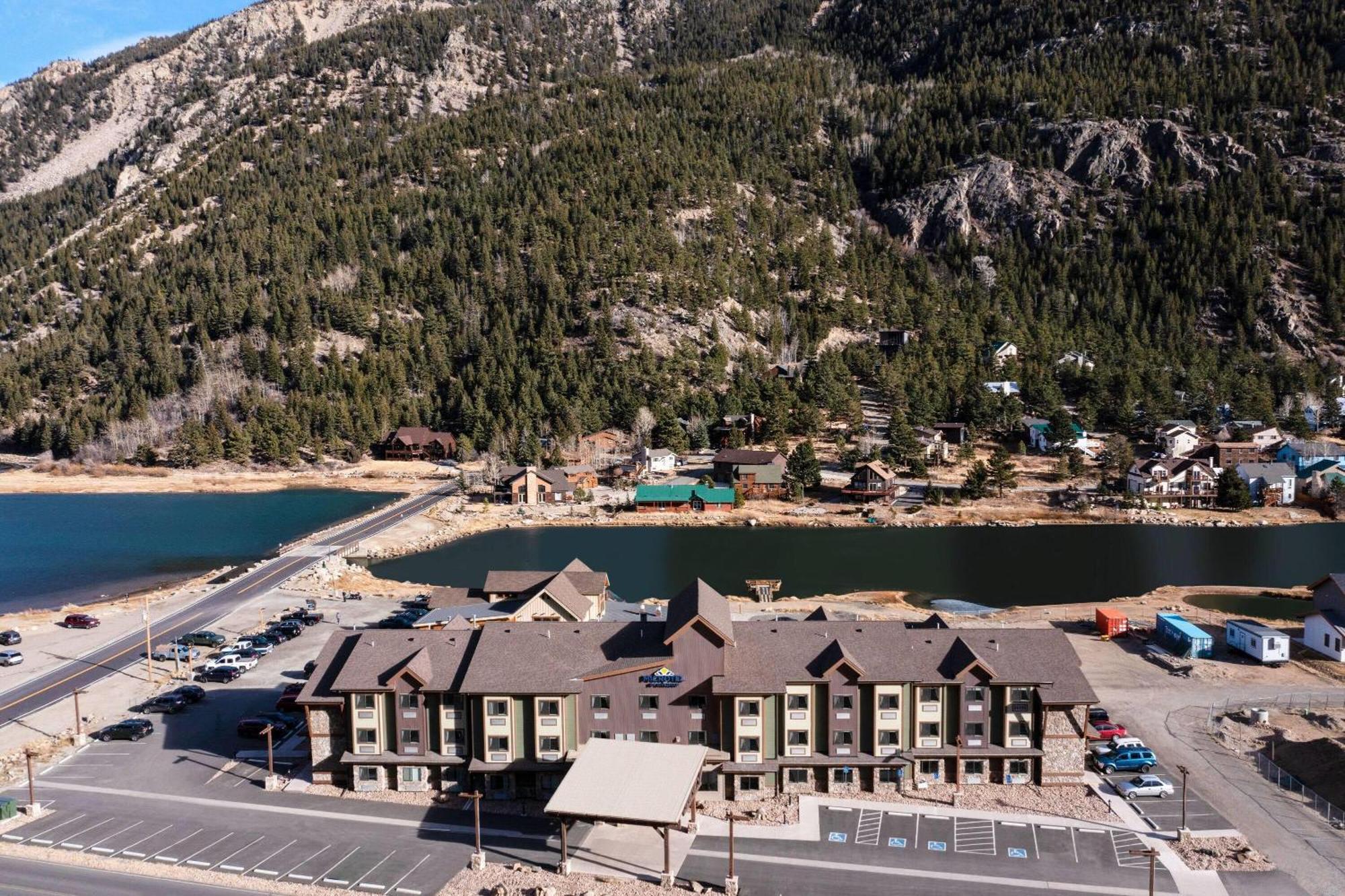 Microtel Inn & Suites By Wyndham Georgetown Lake エクステリア 写真
