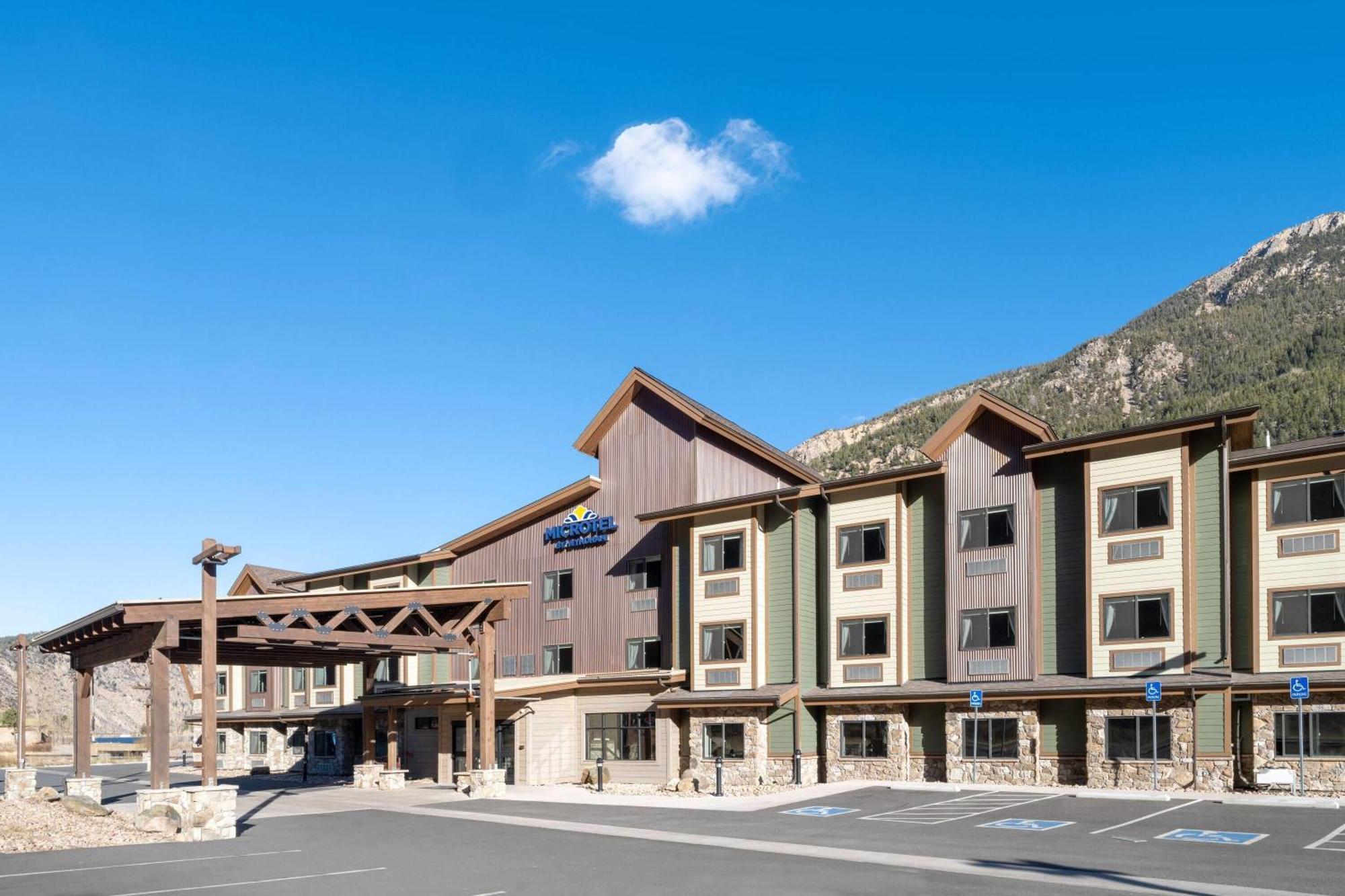 Microtel Inn & Suites By Wyndham Georgetown Lake エクステリア 写真
